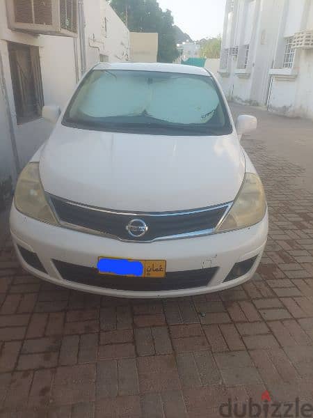 Nissan Tiida 2011 0