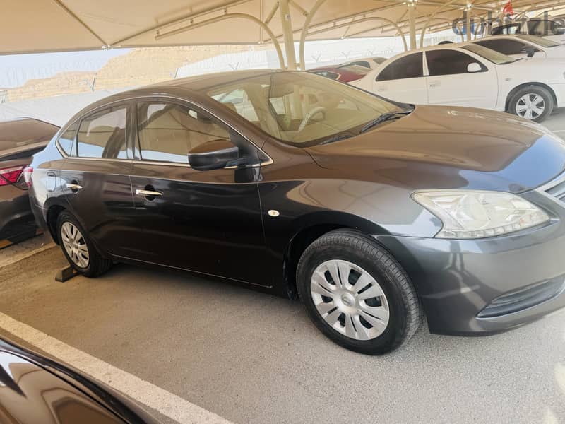 Nissan Sentra 2013 with less Kilometres 94000 1