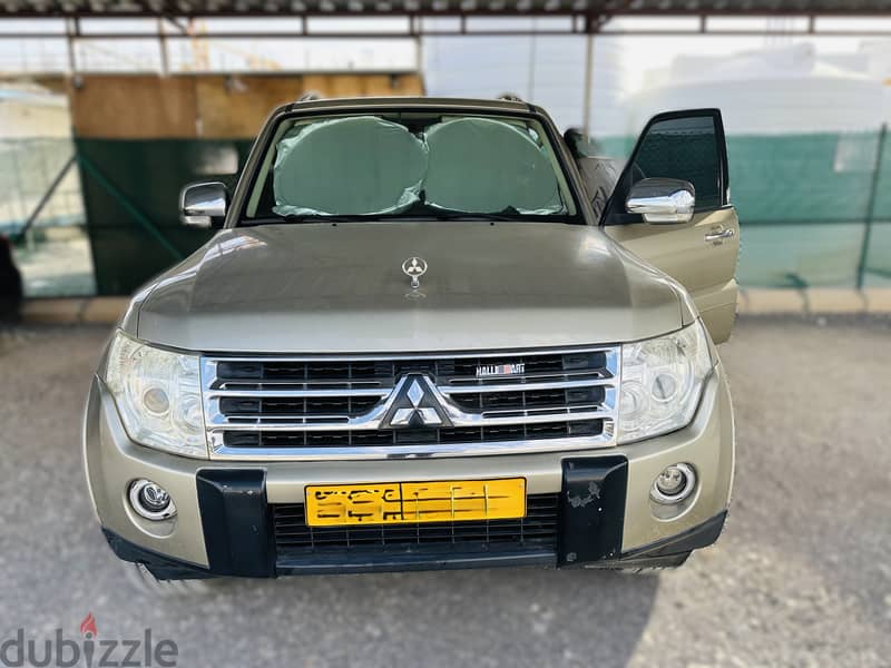 Mitsubishi Pajero 2011 0