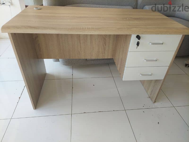 new office Table available 1