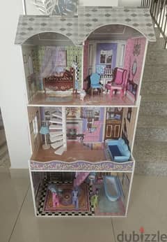 Pre loved big doll house 0