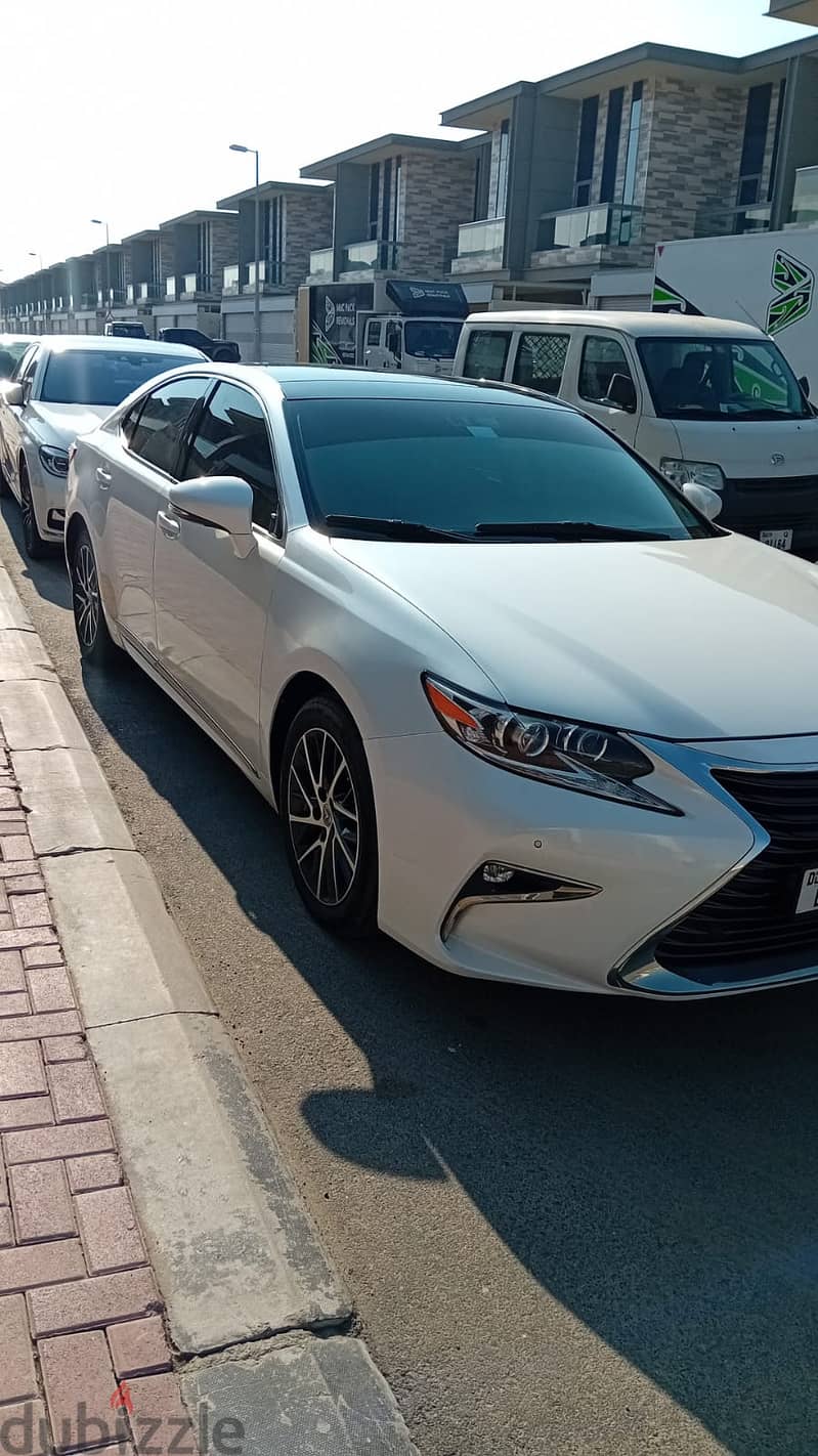 Lexus ES 350 2017 1