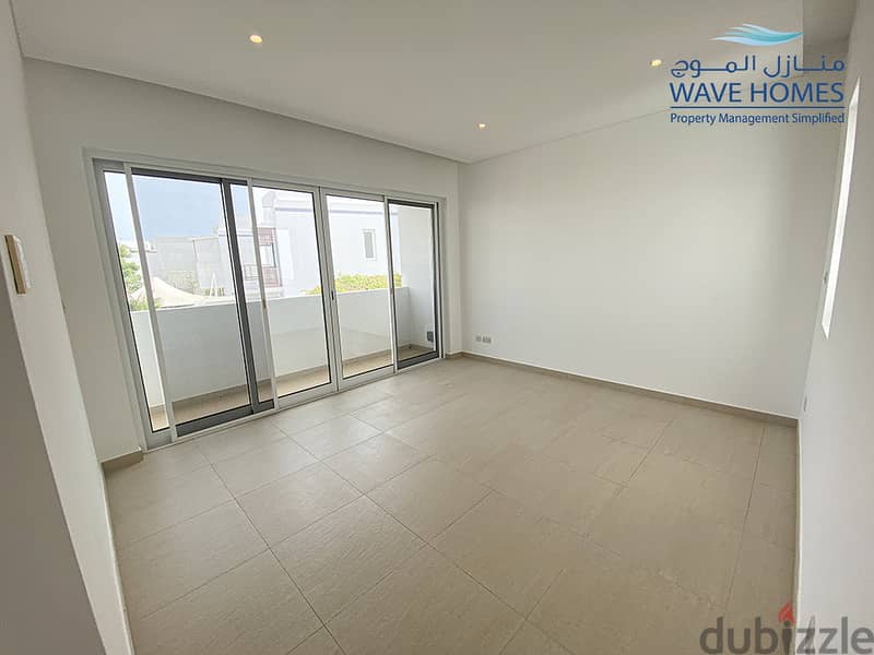 Spacious 5 Bedroom Villa for Sale in Al Mouj 14