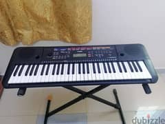 PSR E263 Yamaha piano