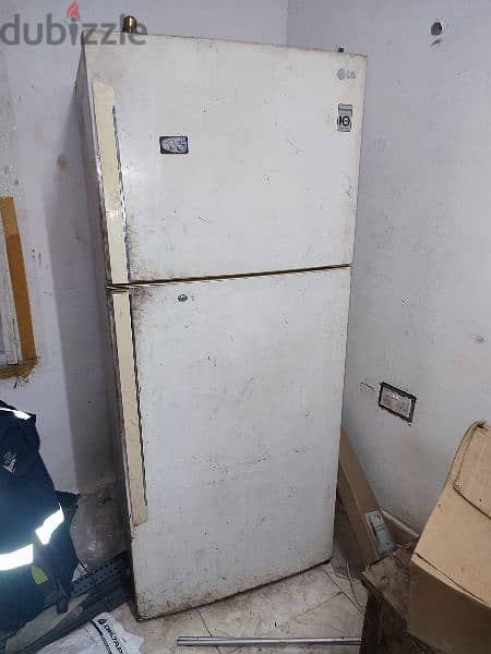 refrigerator washing Machine almari used 1