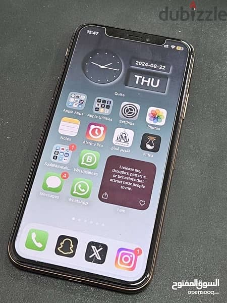 للبيع iPhone XS 256gb 5