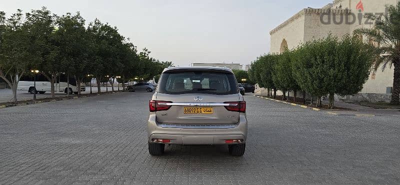 إنفينيتي QX80 خليجي  بدون حوادث ولاصبغ سيرفس وكاله أعلى مواصفات 4