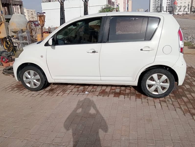 Daihatsu Sirion 2015 3