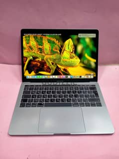 MacBOOK PRO-2019 CORE I5 8GB RAM 128GB SSD 13 INCH TOUCH BAR////**