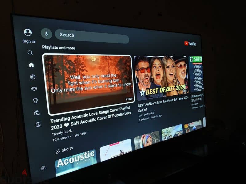 Hisense 65 inch smart 1 year new condition 2