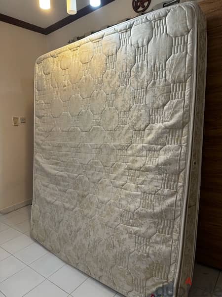 king size Matress for 5 riyals 2