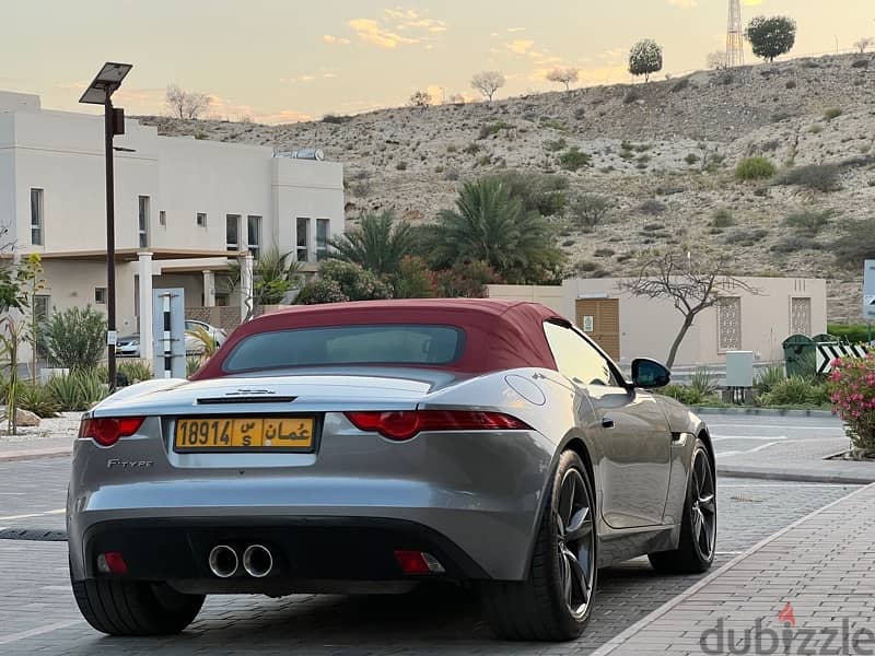 Excellent condition Jaguar F-TYPE CONVERTIBLE 2