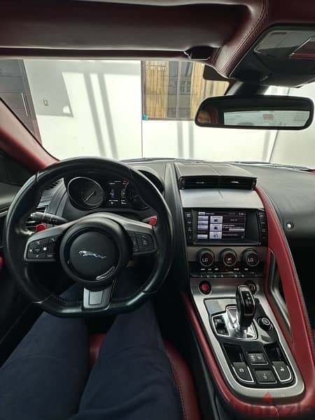 Excellent condition Jaguar F-TYPE CONVERTIBLE 5