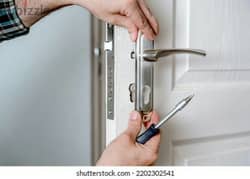 locksmith service provide fix repair open doors lock 0