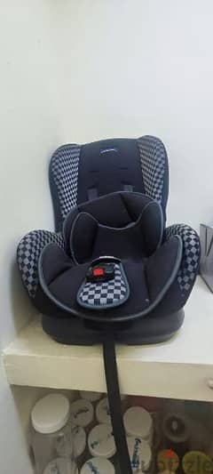 car seater