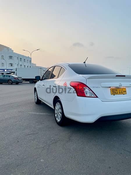 Nissan Versa 2019 3