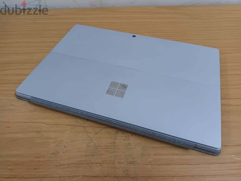 Microsoft Surface Pro 5 8