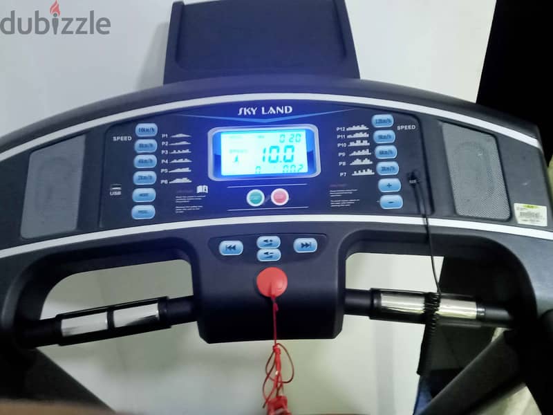 Treadmill just for 150 omr used 1 month call no 97310789 3