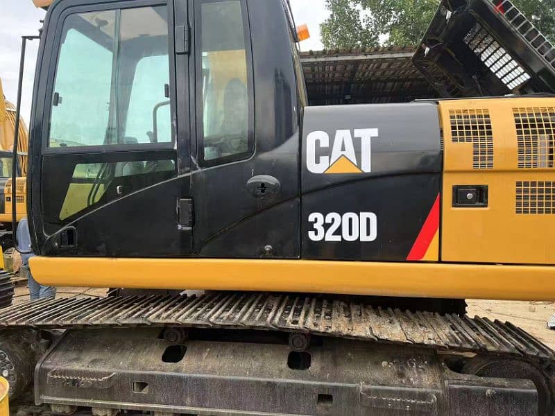 cat 320D for sell 3