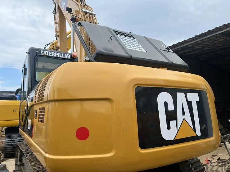 cat 320D for sell 4