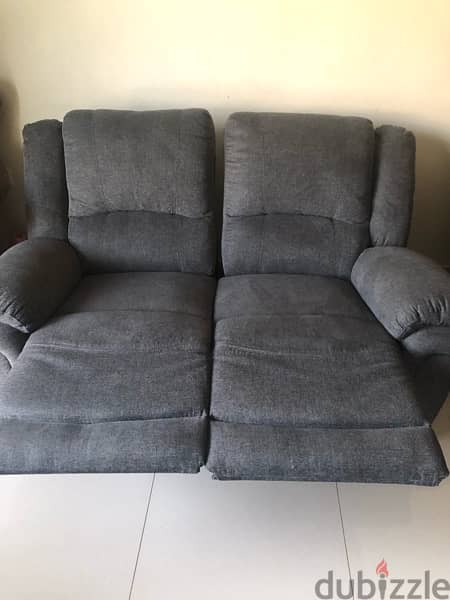 2 seater recliner sofa in excellent condition 0