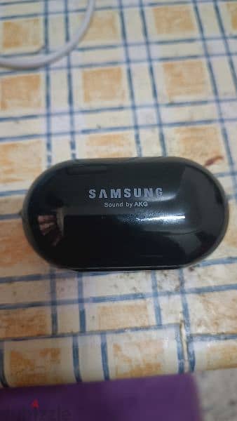 Samsung earbud 1