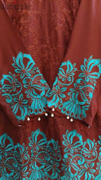 embroidered linen kurties size M 2