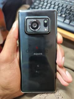 AQUOS shrp R6 0