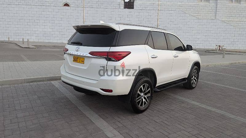 Toyota Fortuner 2018 8