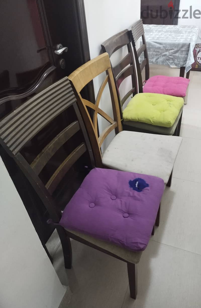 Dining Table with 4 chairs 1