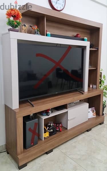 TV cabinet with good conditions for urgent sale 2