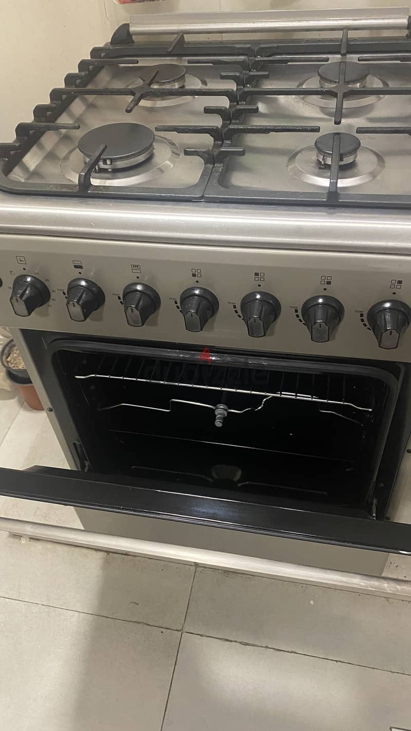 Akai Cooking Range 2