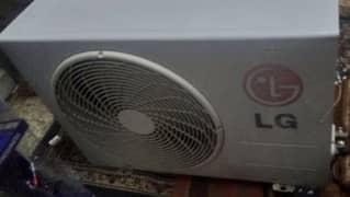 LG Ac good condition