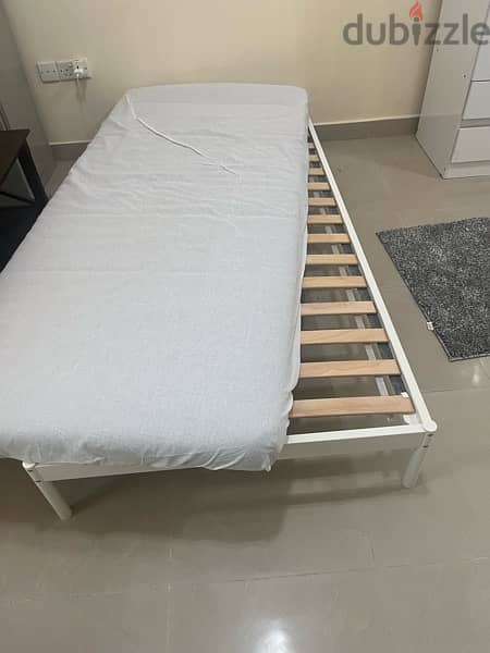 single Bed frame, Bed slats and Mattress for immediate sale 4