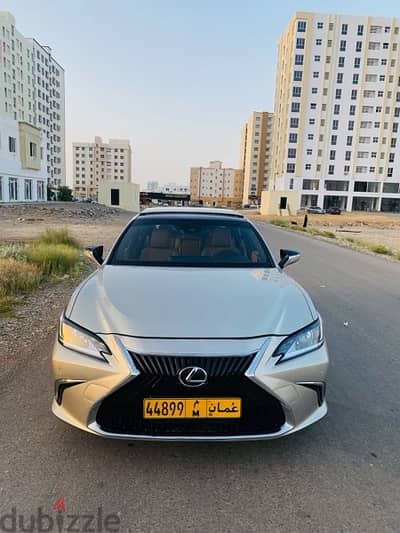 Lexus ES-Series 2019