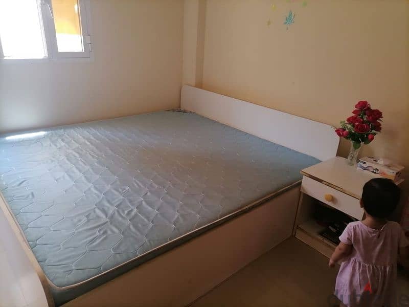 Queen size bed with Mattress.  Dressing Table. Side table 0