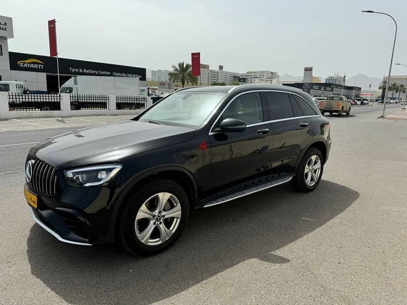 Mercedes-Benz GLC 300 2018 للجادين قابل للتفاوض 4