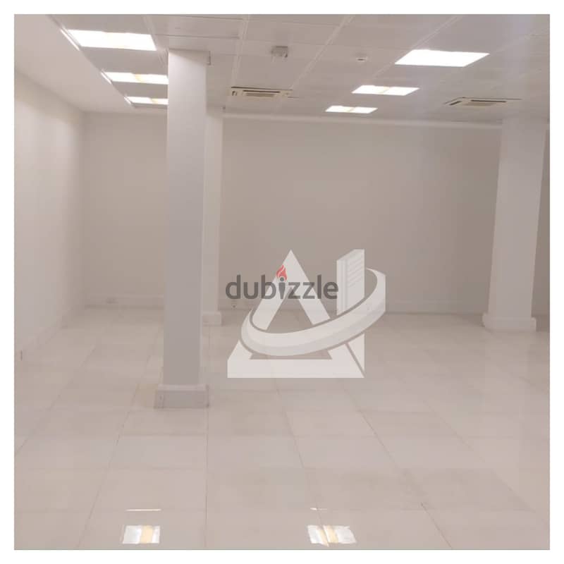 ADC902**A Beautiful spacious office in shatti qurum in a prime locatio 2