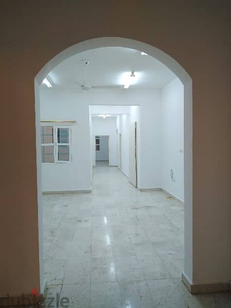 3bhk with split Ac  Graund floor 375 Rials. Ruwi Mumtaz Area. 9