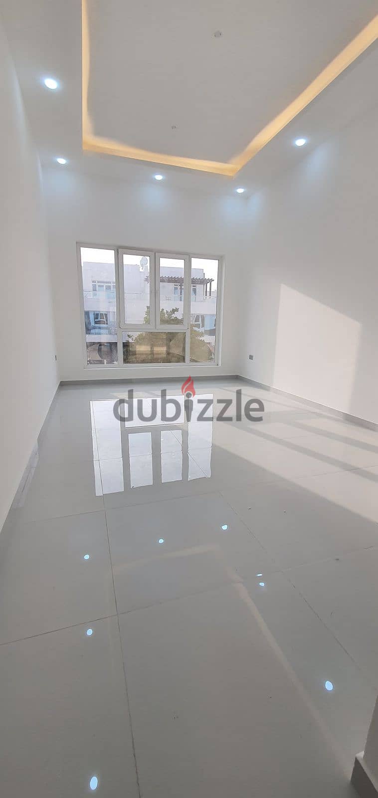 RV67 - LUX 5BHK VILLA IN AZAIBAH NEAR THE BEACH 11