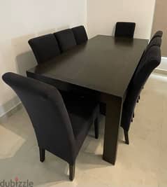 Wooden dining table طاولة طعام خشبية