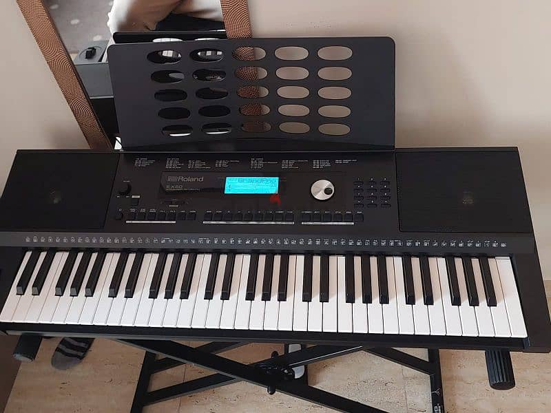 ROLAND MUSICAL KEYBOARD 2