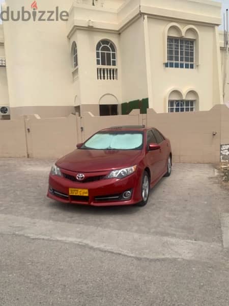 Toyota Camry 2012 full options.        كامري 2012 رقم واحد فول اوبشن 1