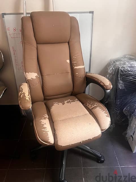 Chairs for immediate sale 0