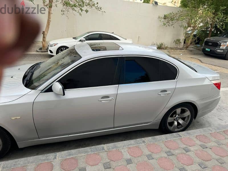 BMW 5-Series 2009 525i GCC 1