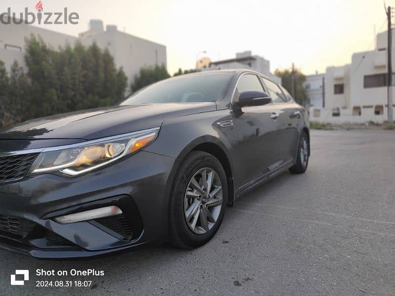 Kia Optima 2019 Fe in excellent condition. 3