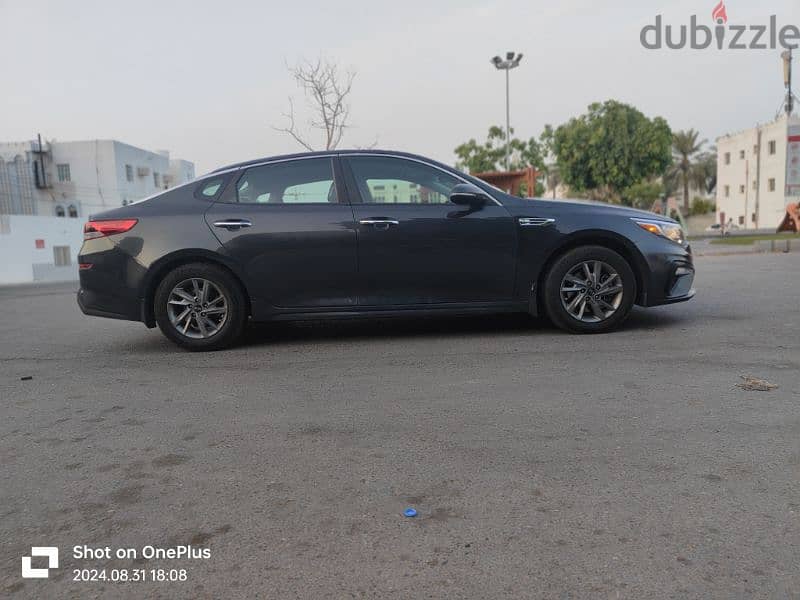 Kia Optima 2019 Fe in excellent condition. 9