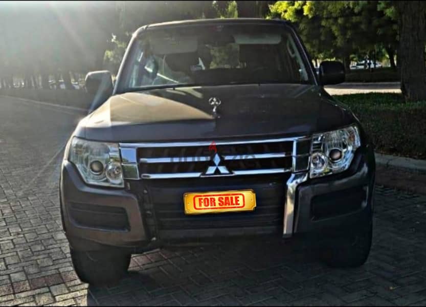 Mitsubishi Pajero 2015  ( Oman Car ) @ Negotiable Price. 0