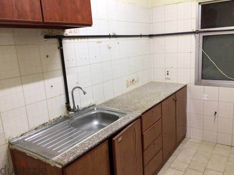 A huge 1 bhk flat for rent in wadi kabir near nesto 5