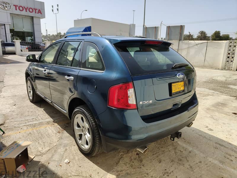 Expat used Ford Edge Carfor sale سيارة فورد ايدج SUV للبيع موديل 2011. 10